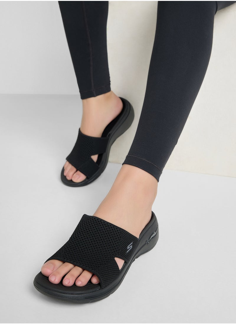 Go Walk Arch Fit