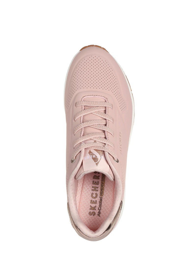 Uno Sneakers