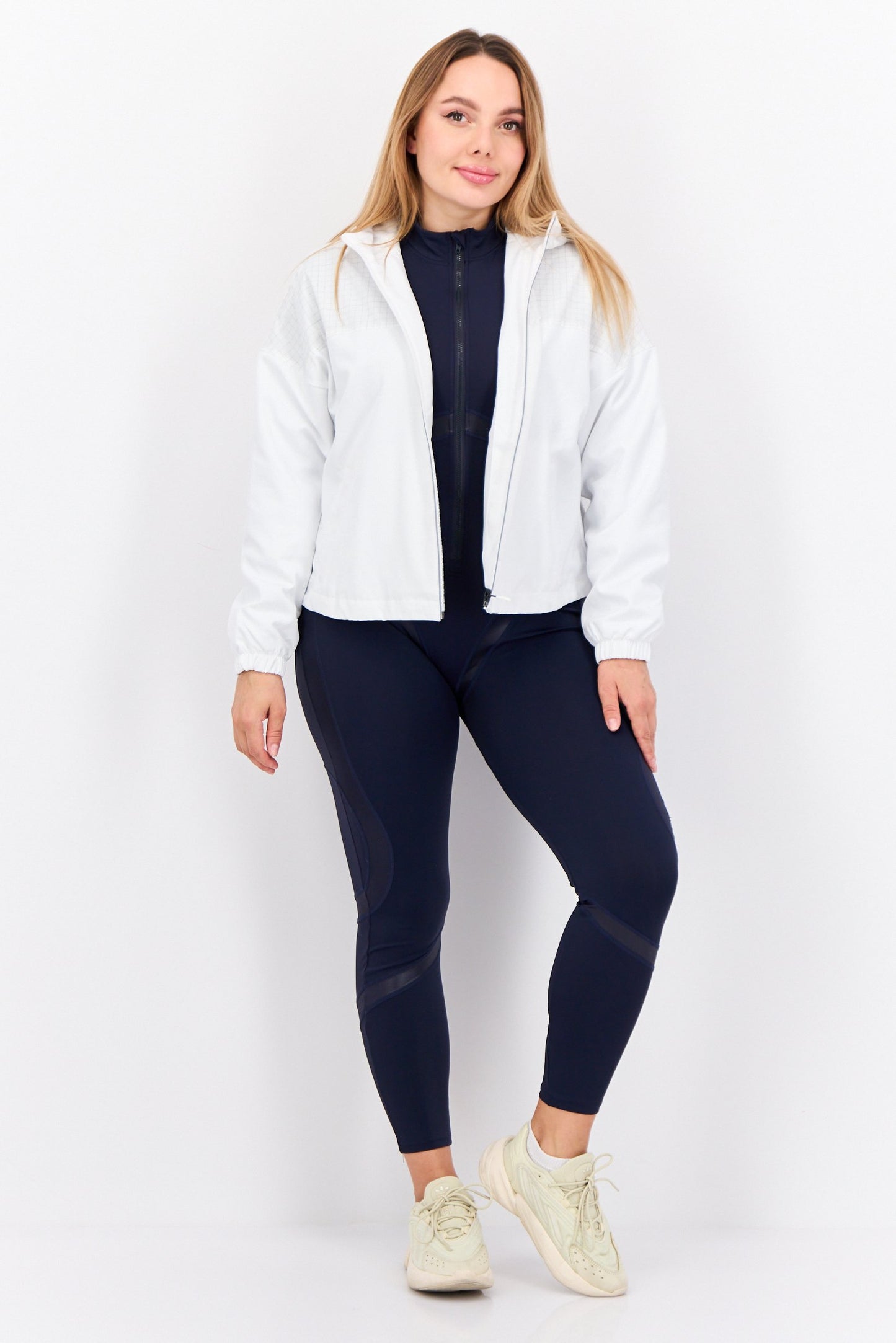 Women Sportswear Fit Long Sleeves Training Jacket, White