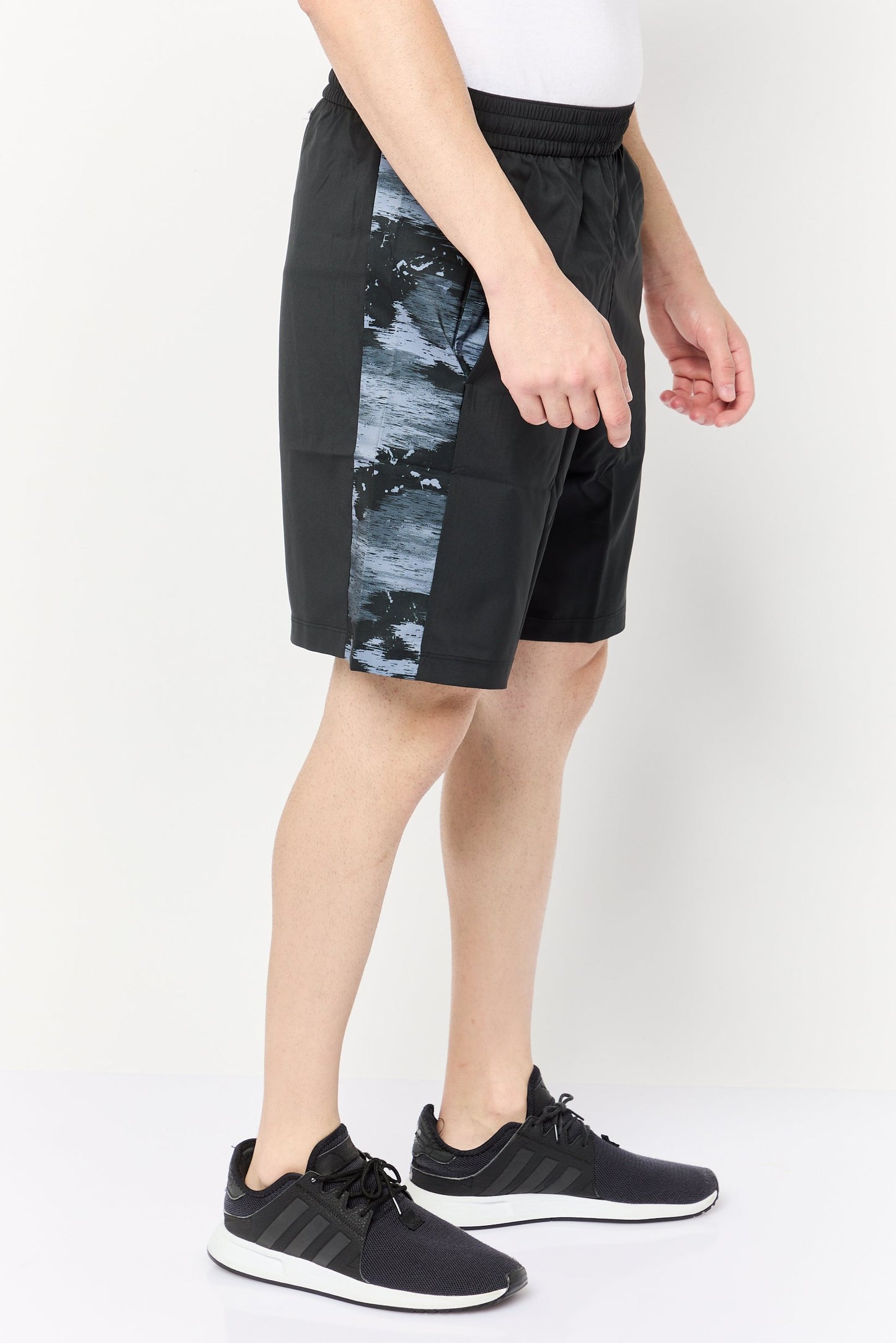 Men Sportswear Fit Training Shorts, Black