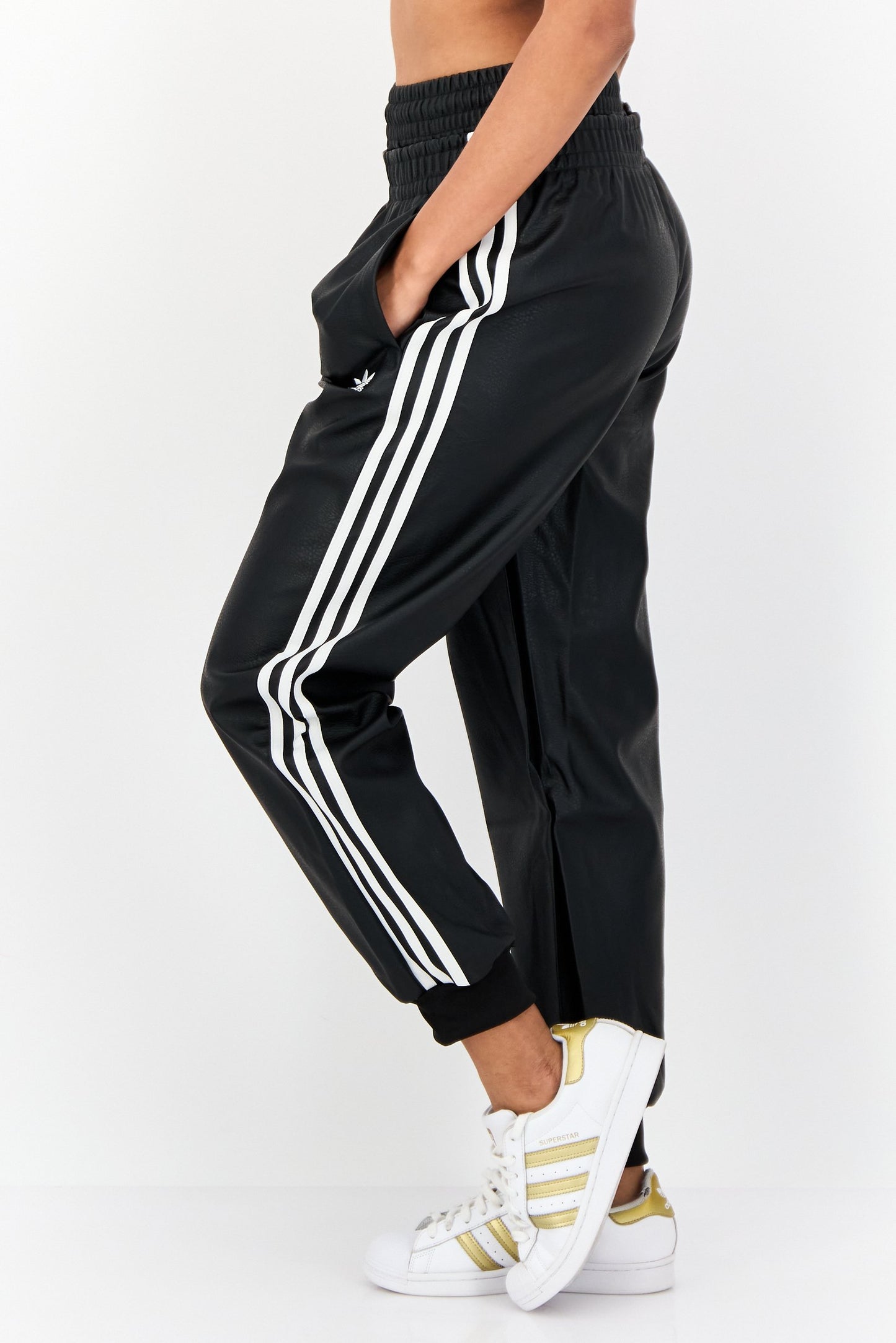 Women Sportswear Fit Drawstring Outdoor Track Pants, Black