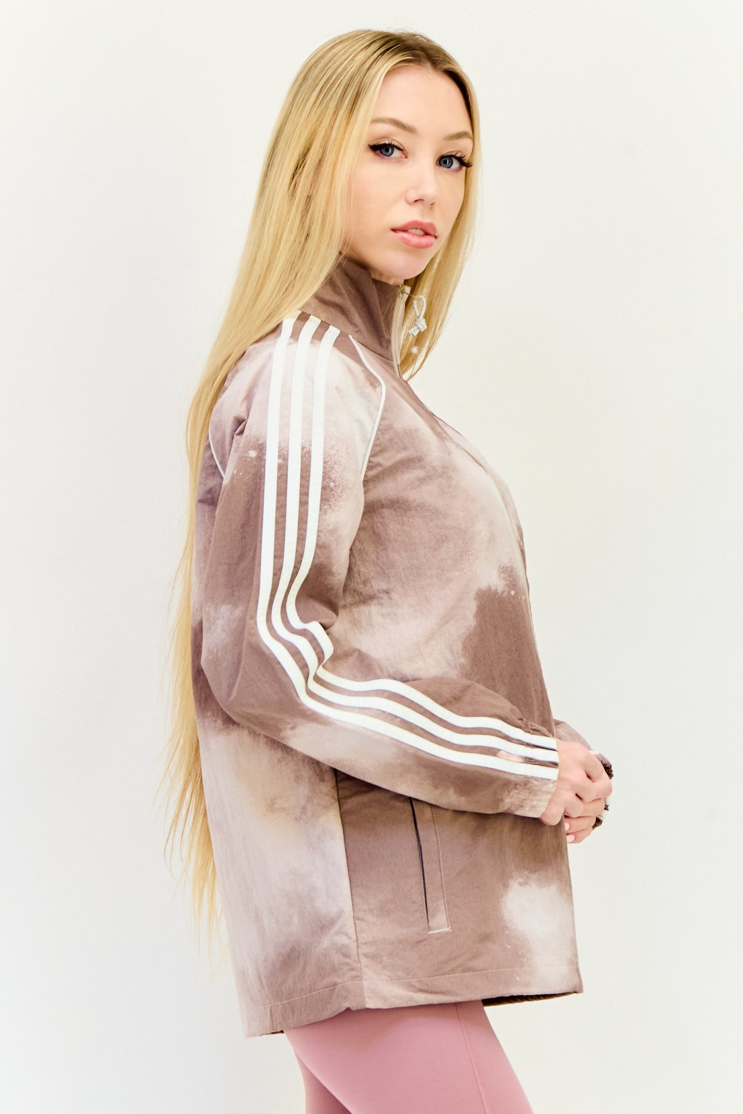 Women Sportswear Fit Long Sleeve Outdoor Windbreaker Jacket, Multicolor