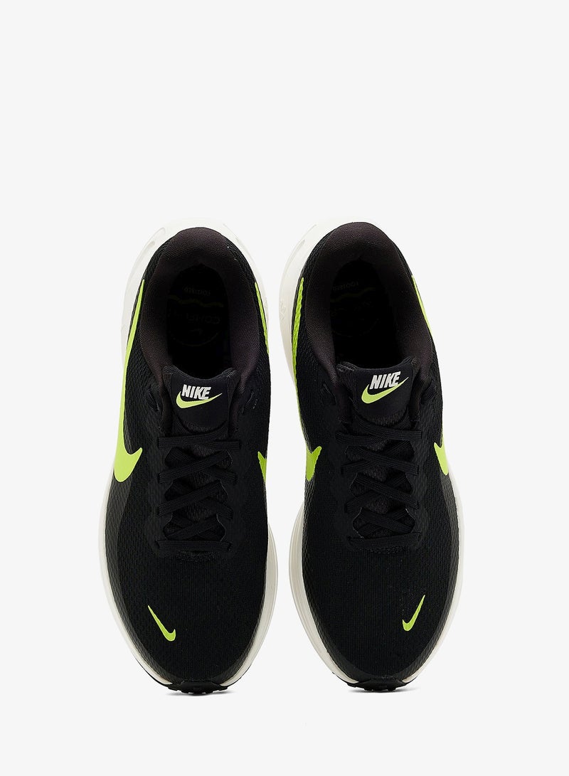 Nike Revolution 8