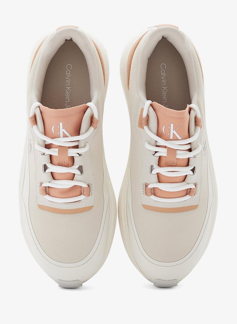 Causal Low Top Sneaker