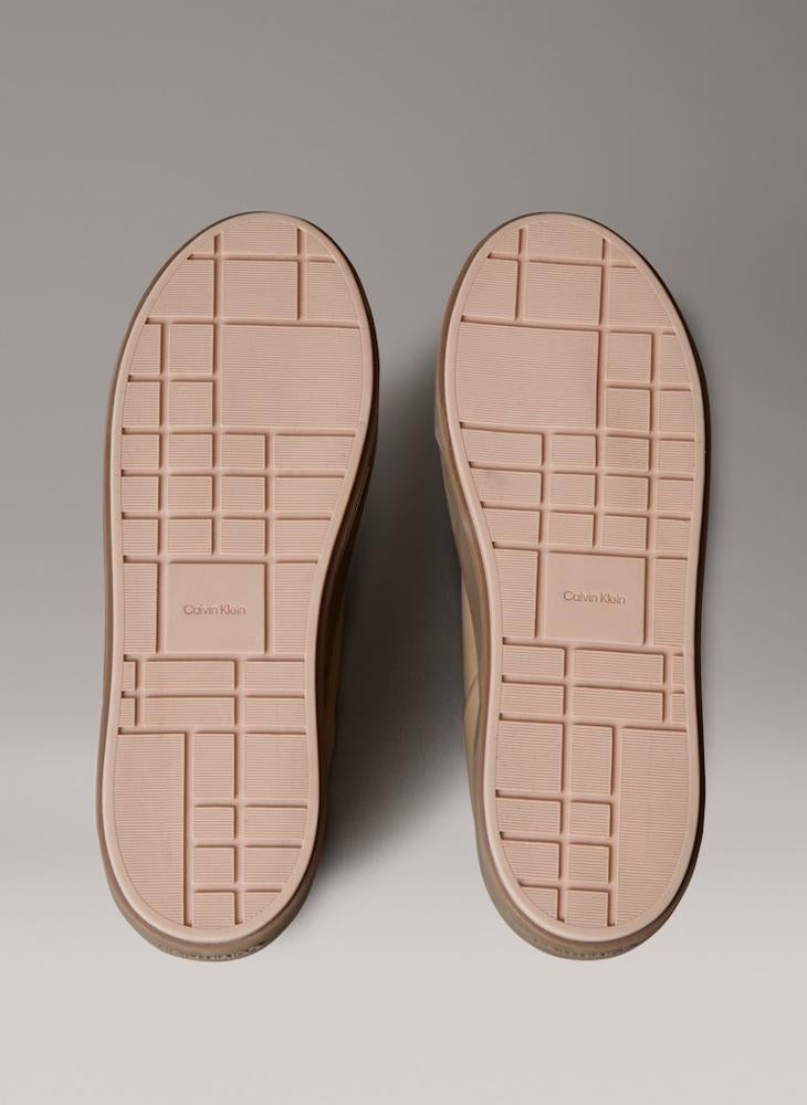 Casual Low Top Sneakers