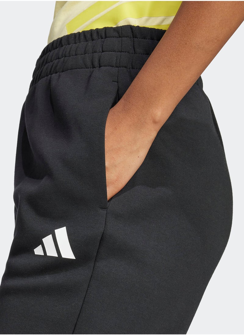 Future Icons Small Logo Pants