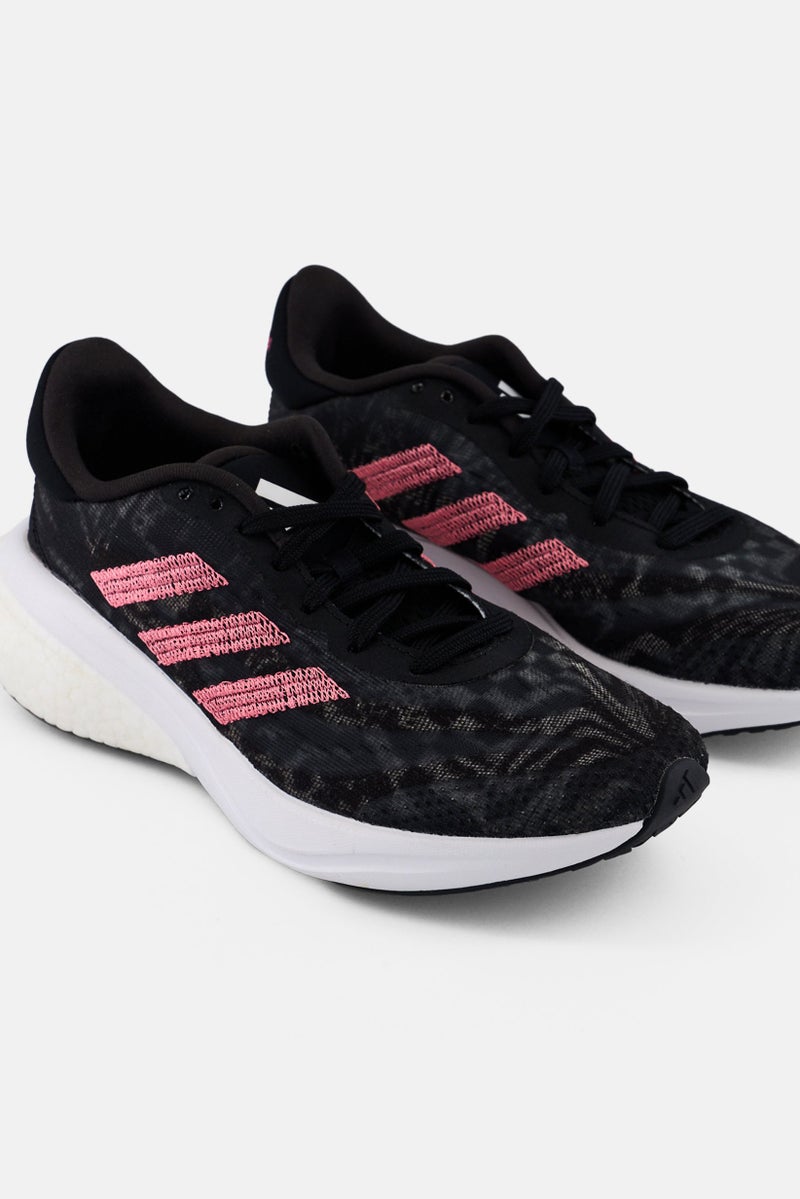 Women Supernova 3 Lace Up Running Shoes, Multicolor