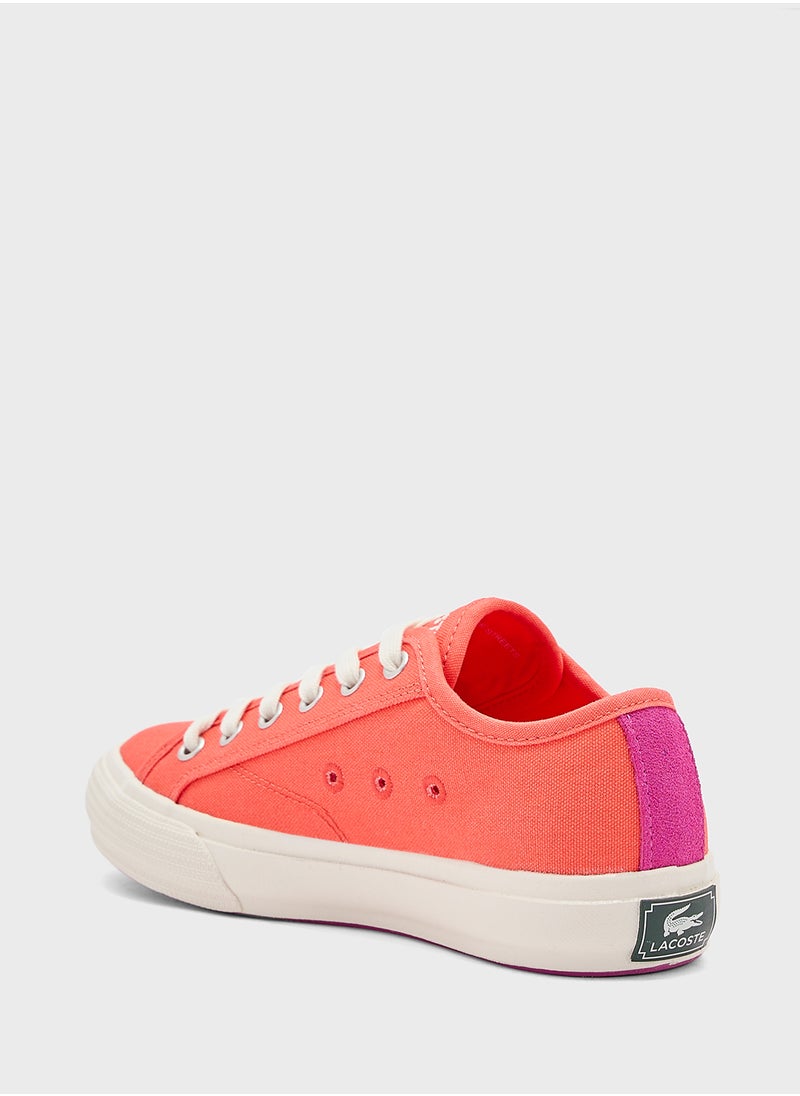 Vulcanized Backcourt Low Top Sneakers