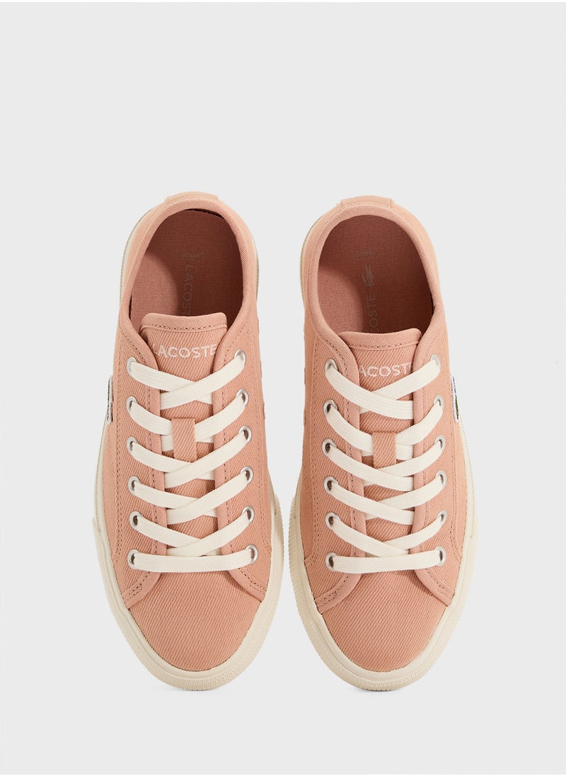 Vulcanized Backcourt Low Top Sneakers