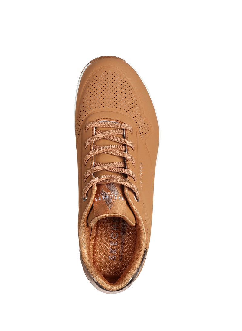 Uno Sneakers