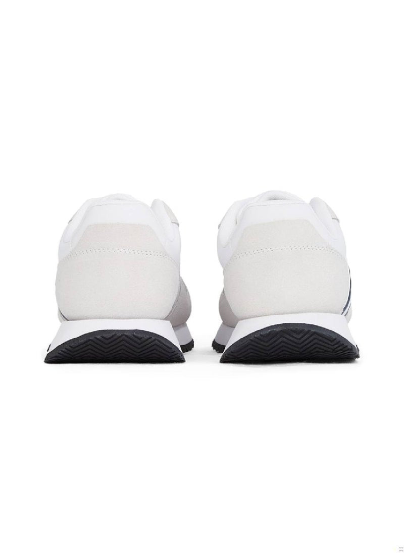 Women's Essential Suede Cleat Trainers - Suede upper, White