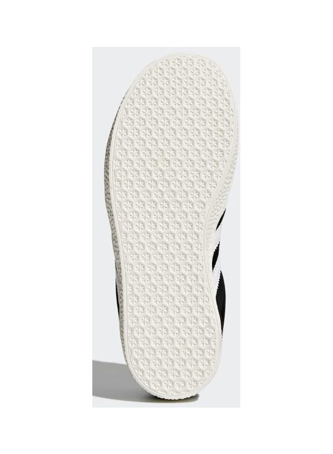 Gazelle Low Top Shoes Black