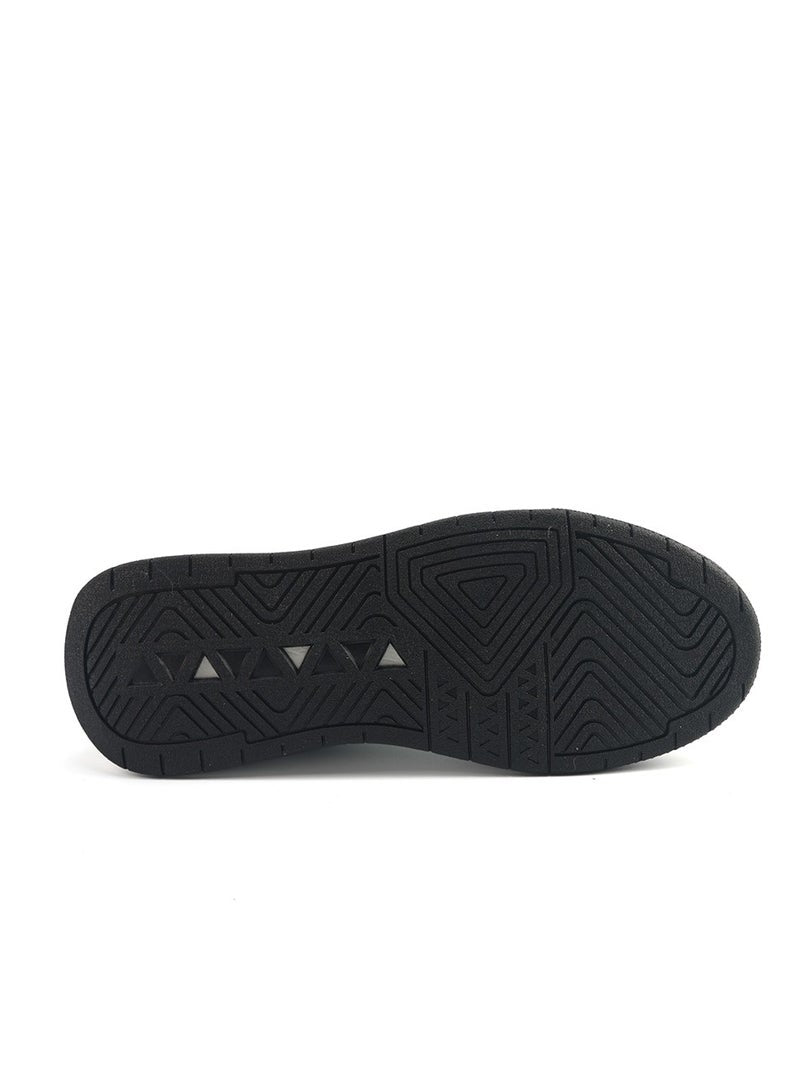 Men's White Low-Top Sneakers - Stylish Contrast Design for Sporty Everyday Looks