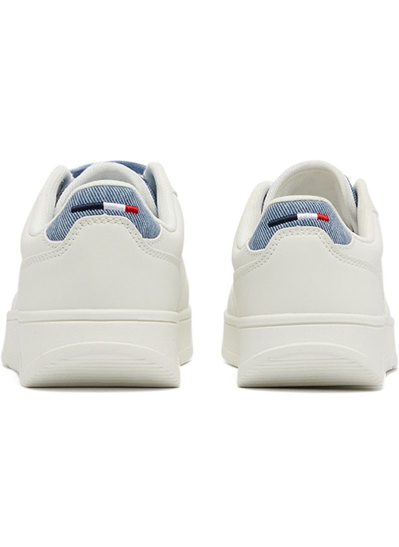 Women's White Low-Top Sneakers - High-Quality Sole for Everyday Look