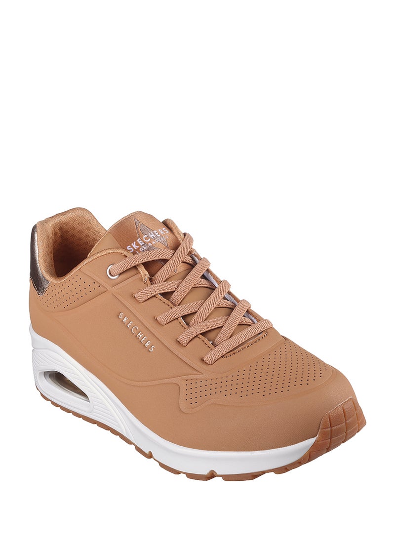 Uno Sneakers