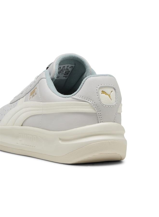 GV Special Sneakers Women