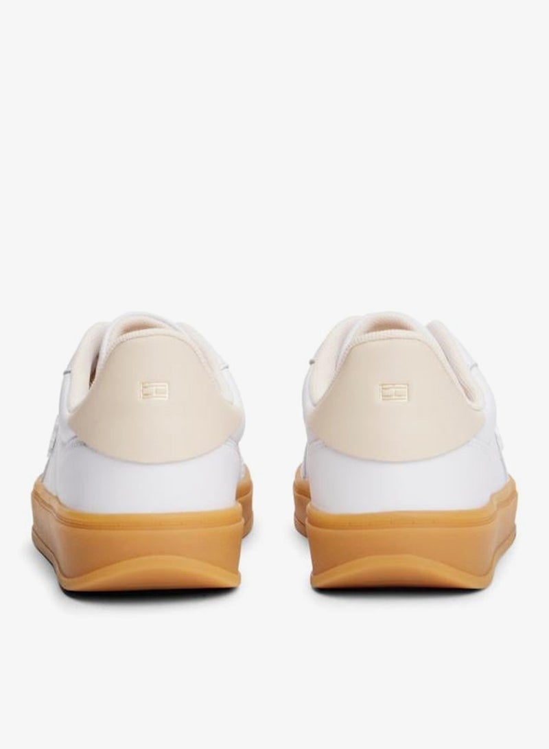 Premium Heritage Low Top Sneakers