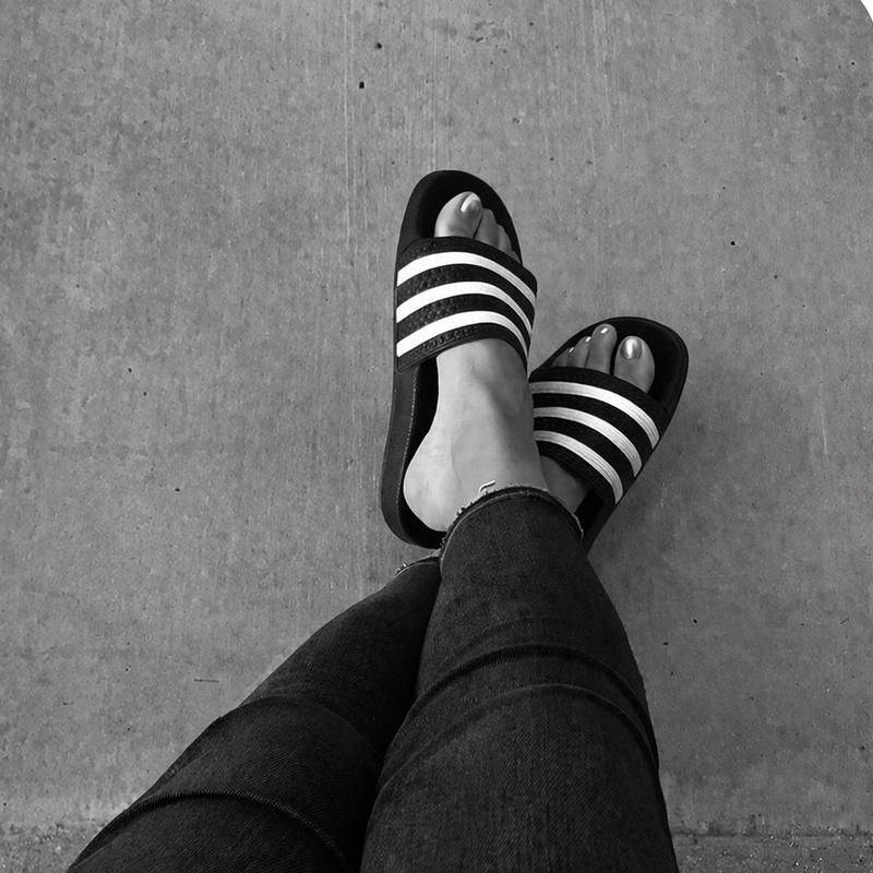 Women's Slides