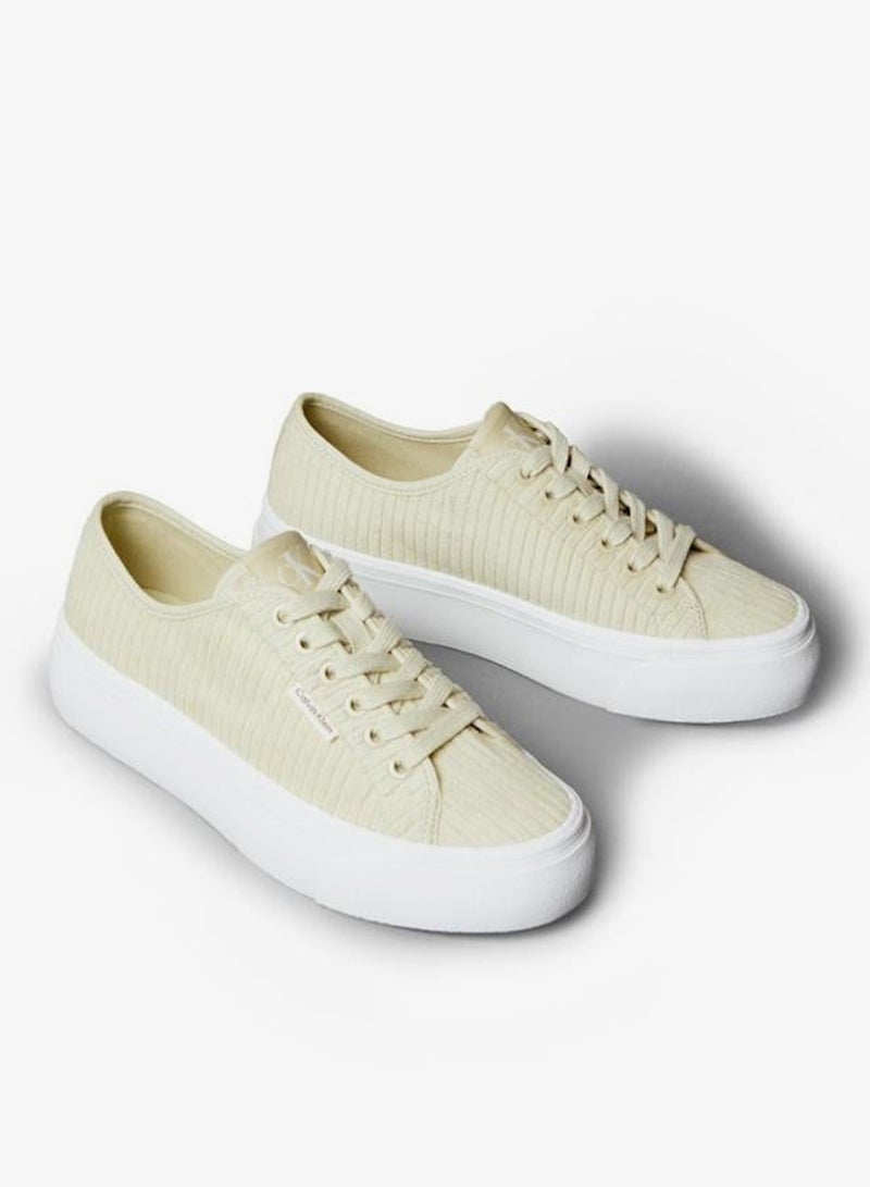 Casual Low Top Sneakers