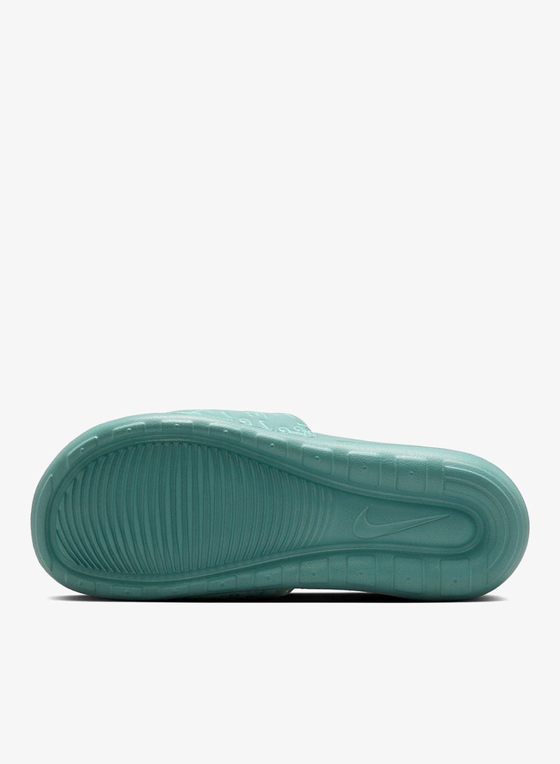 Victori One Slide Print