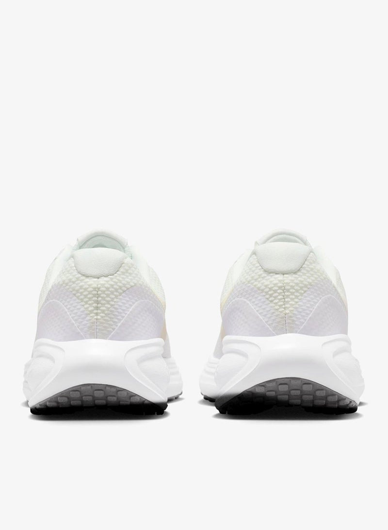 W NIKE REVOLUTION 8