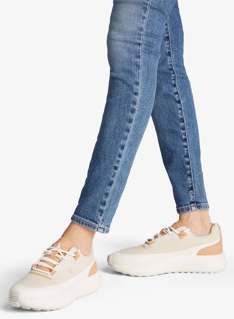 Causal Low Top Sneaker