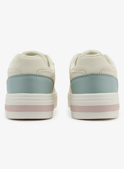 Women's Beige Low-Top Sneakers - Lightweight Modern Design Shoes for All-Day Comfort