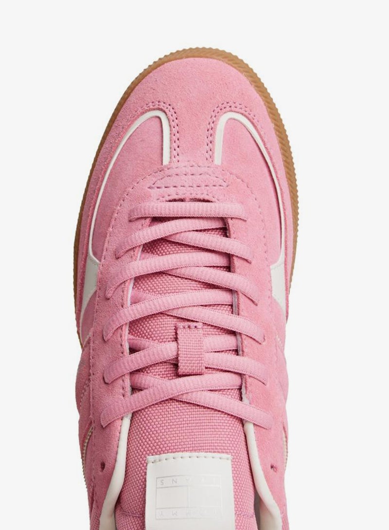 The Greenwich Edge Low Top Sneakers