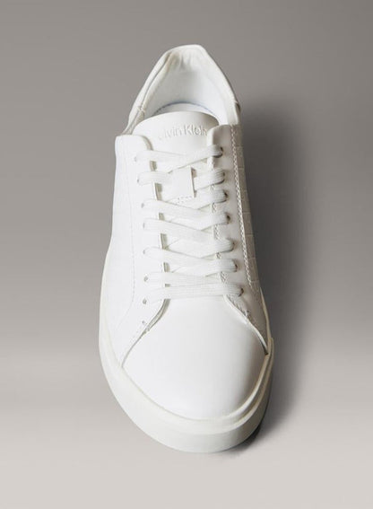 Casual Low Top Sneakers