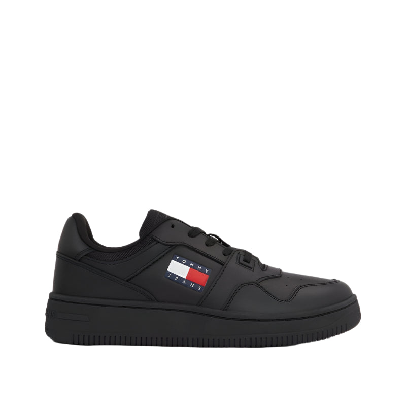 Logo Detail Lace Up Low Top Sneakers