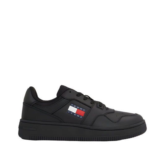 Logo Detail Lace Up Low Top Sneakers