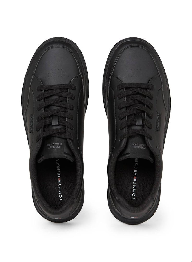 Low top Sneakers