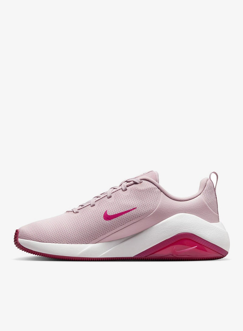 Nike Bella 7