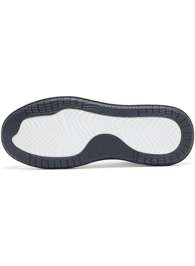 Men's White Low-Top Sneakers - Classic Design with Navy and Beige Accents, Durable and Comfortable Casual Shoes