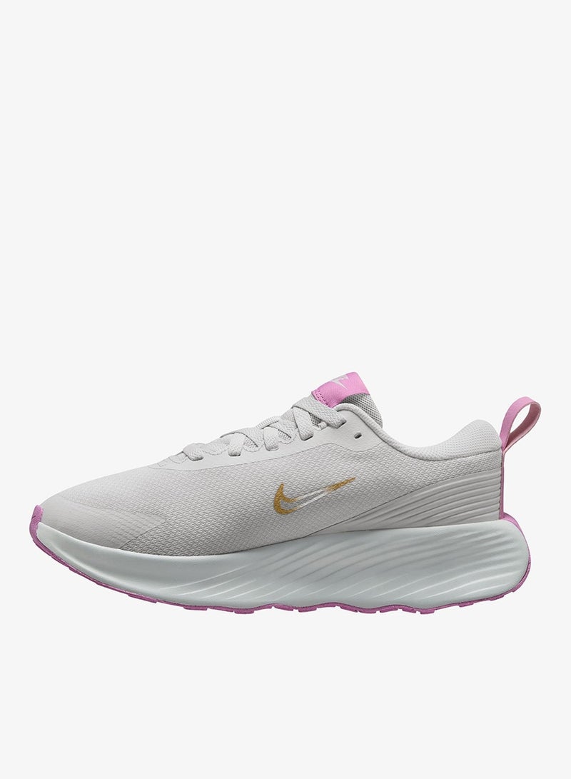 W NIKE PROMINA