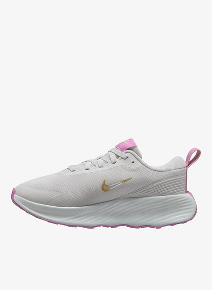 W NIKE PROMINA