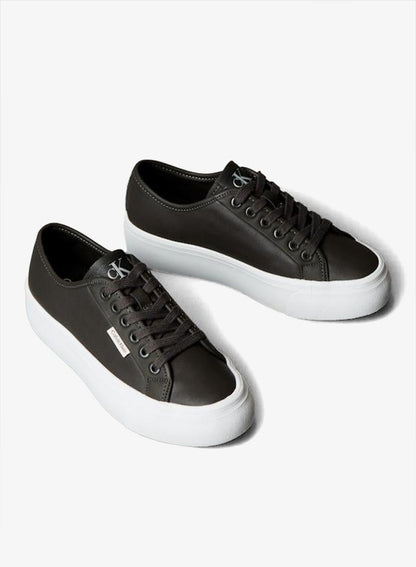Casual Low Top Sneakers