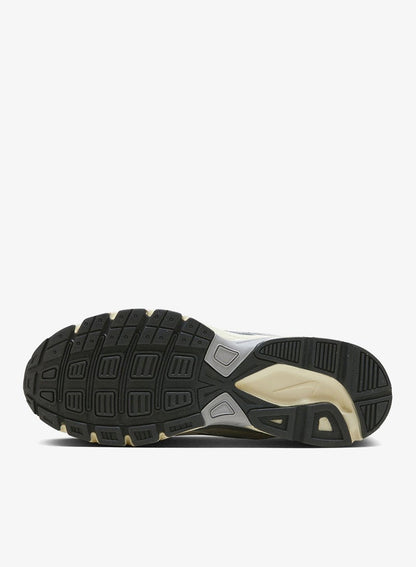 Nike Initiator