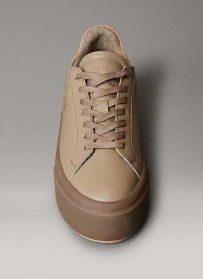Casual Low Top Sneakers
