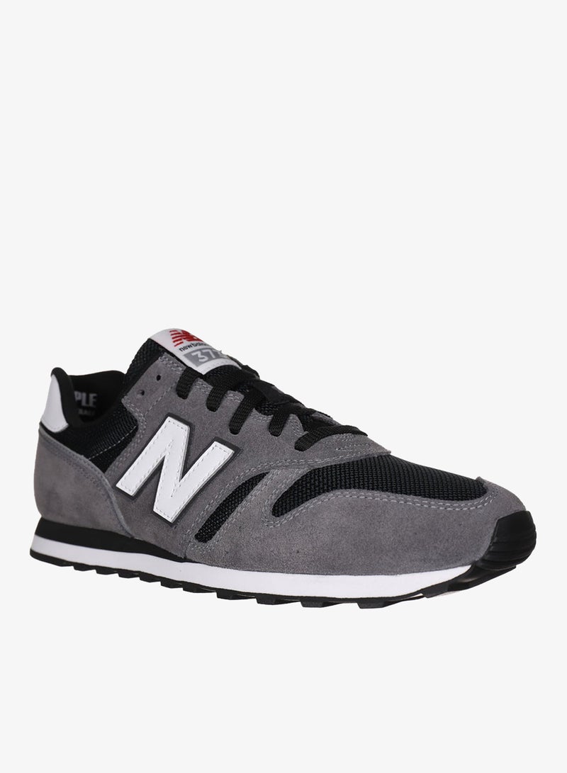 373 Sneakers