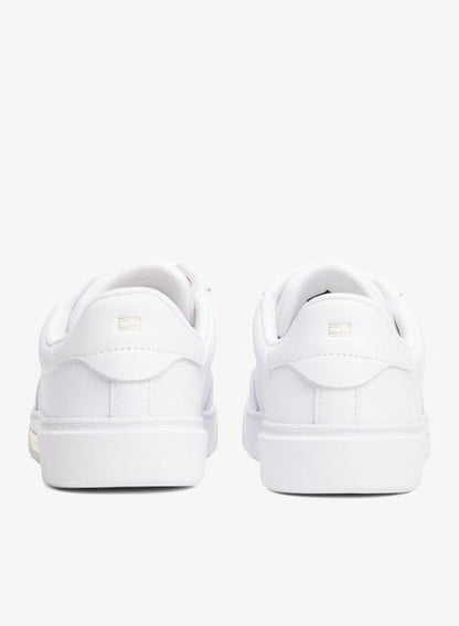 Essential Chic Court Sneaker