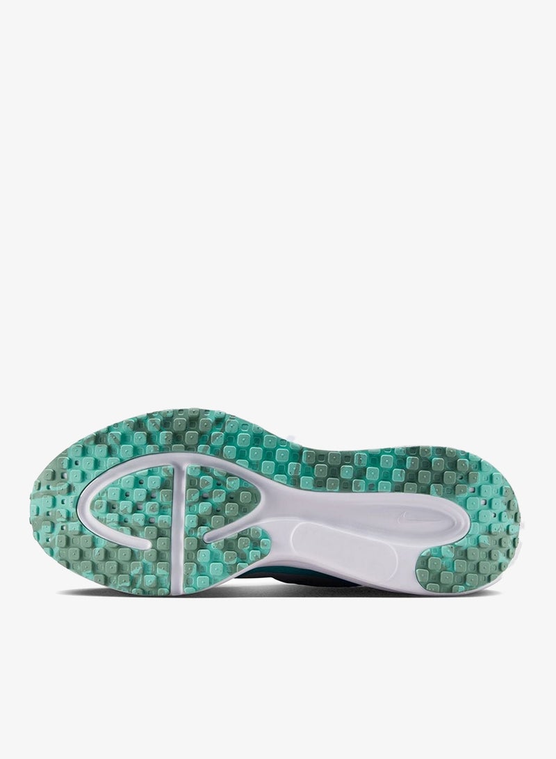 Nike Revolution 8