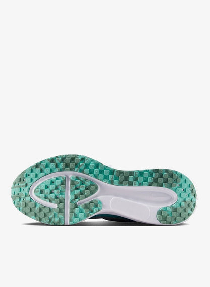 Nike Revolution 8
