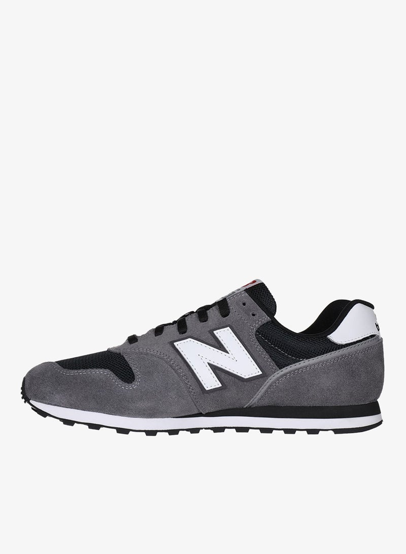 373 Sneakers