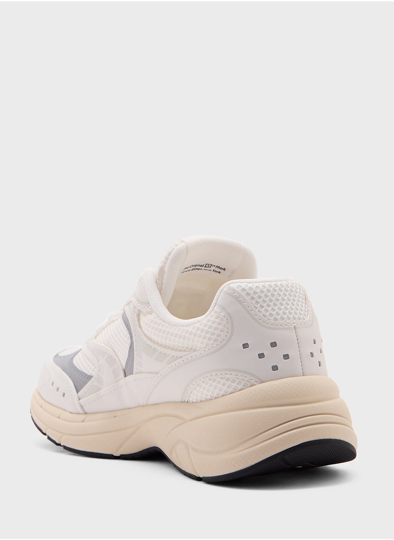 ARCHIVE'25 TRAINERS