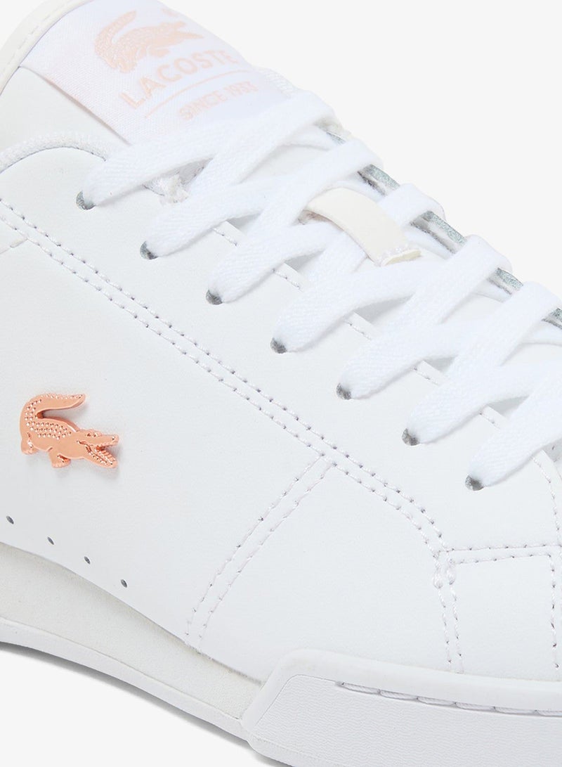 Carnaby Low Top Court Sneakers