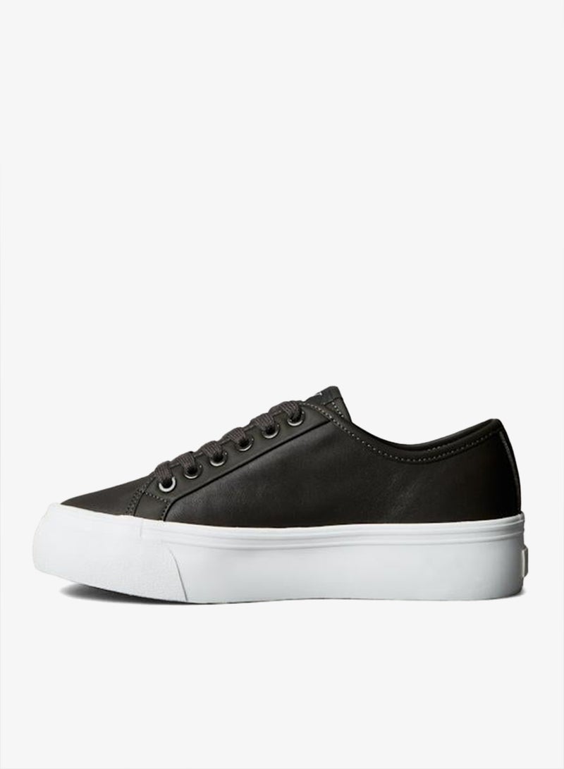 Casual Low Top Sneakers