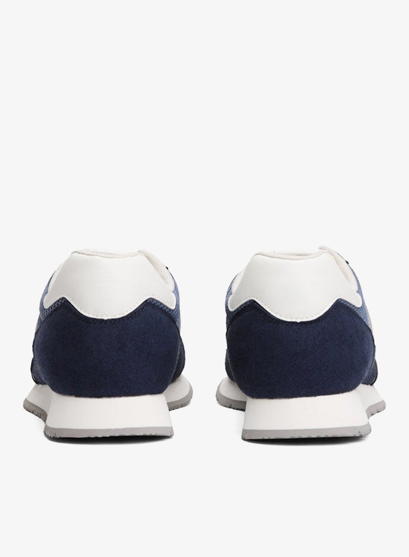 Casual Low Top Sneakers