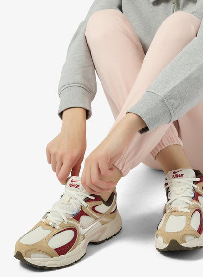 W NIKE V5 RNR CN