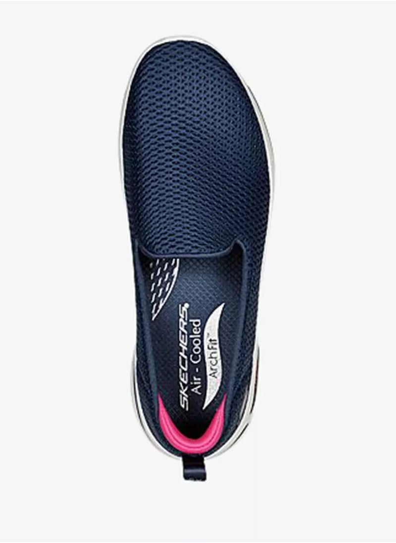 GO WALK ARCH FIT